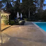 בית נופש Charming French Countryside Escape With Pool