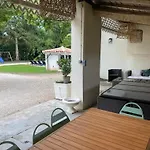 בית נופש Charming French Countryside Escape With Pool Barry-d'Islemade