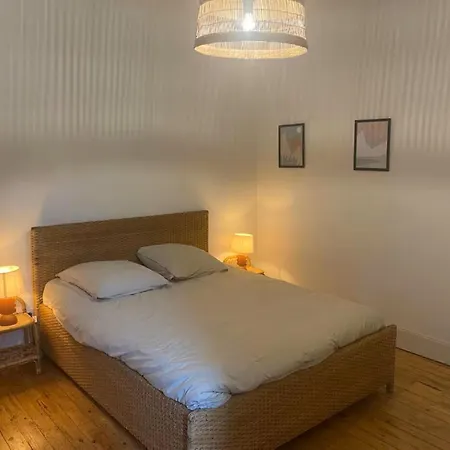 Charming French Countryside Escape With Pool Nyaraló Barry-d'Islemade