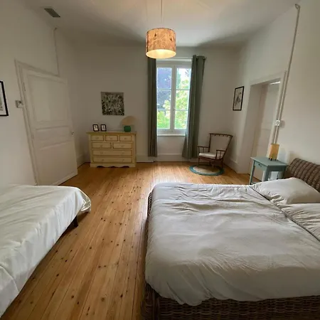 Charming French Countryside Escape With Pool Barry-d'Islemade