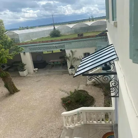 Charming French Countryside Escape With Pool Tatil Evi *