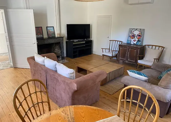 Nyaraló Charming French Countryside Escape With Pool