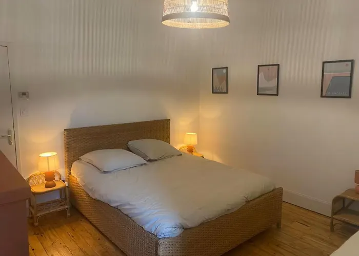 Charming French Countryside Escape With Pool Nyaraló Barry-d'Islemade