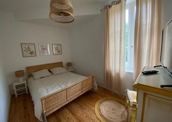 Charming French Countryside Escape With Pool Nyaraló *