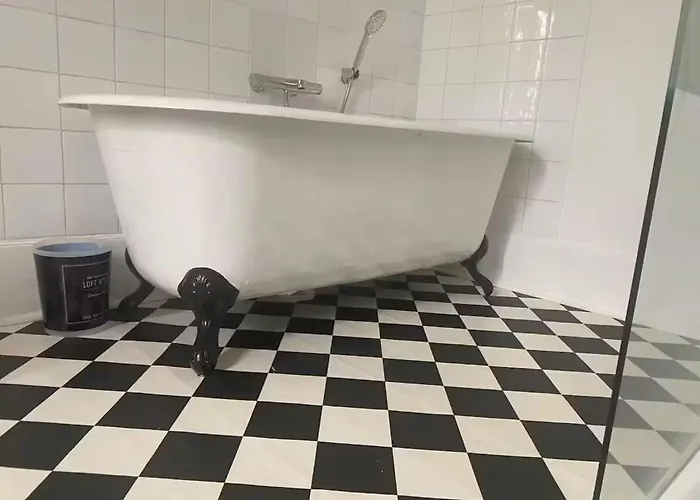 Charming French Countryside Escape With Pool * Barry-d'Islemade